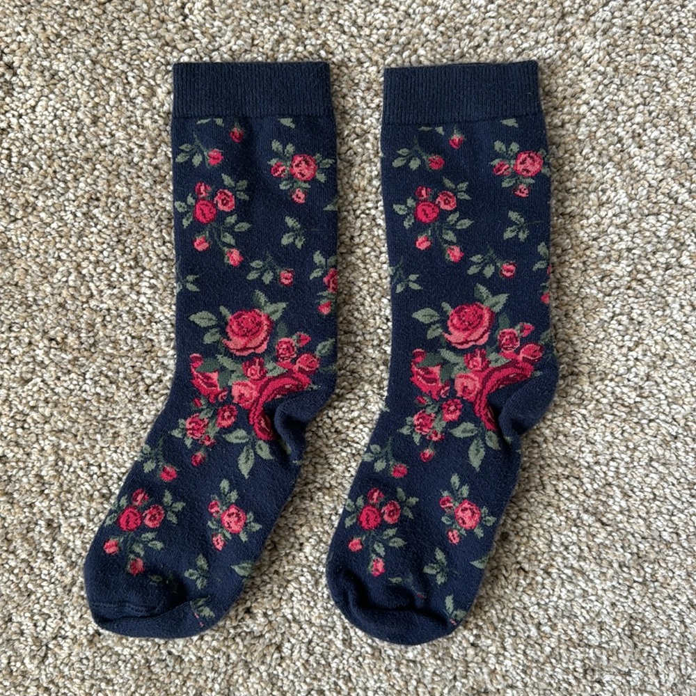 Patterned Crew Socks (5) - Picture 6 of 12
